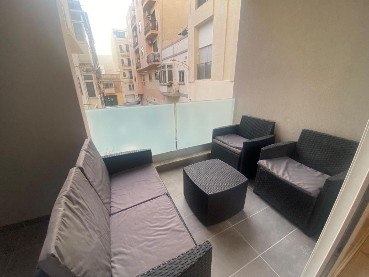 Sliema Centrally Located Apt Exteriör bild