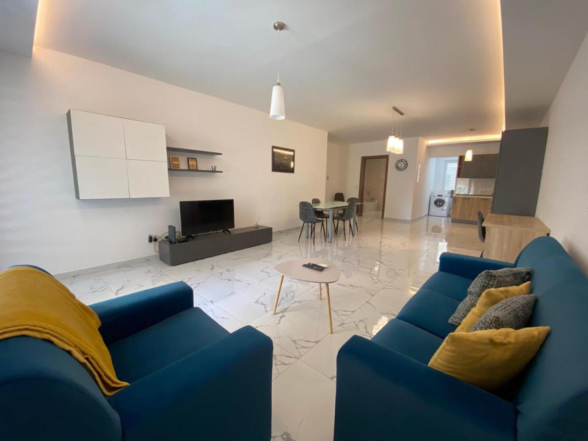 Sliema Centrally Located Apt Exteriör bild