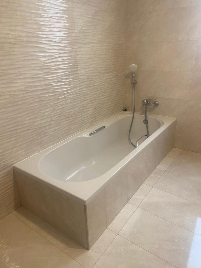 Sliema Centrally Located Apt Exteriör bild